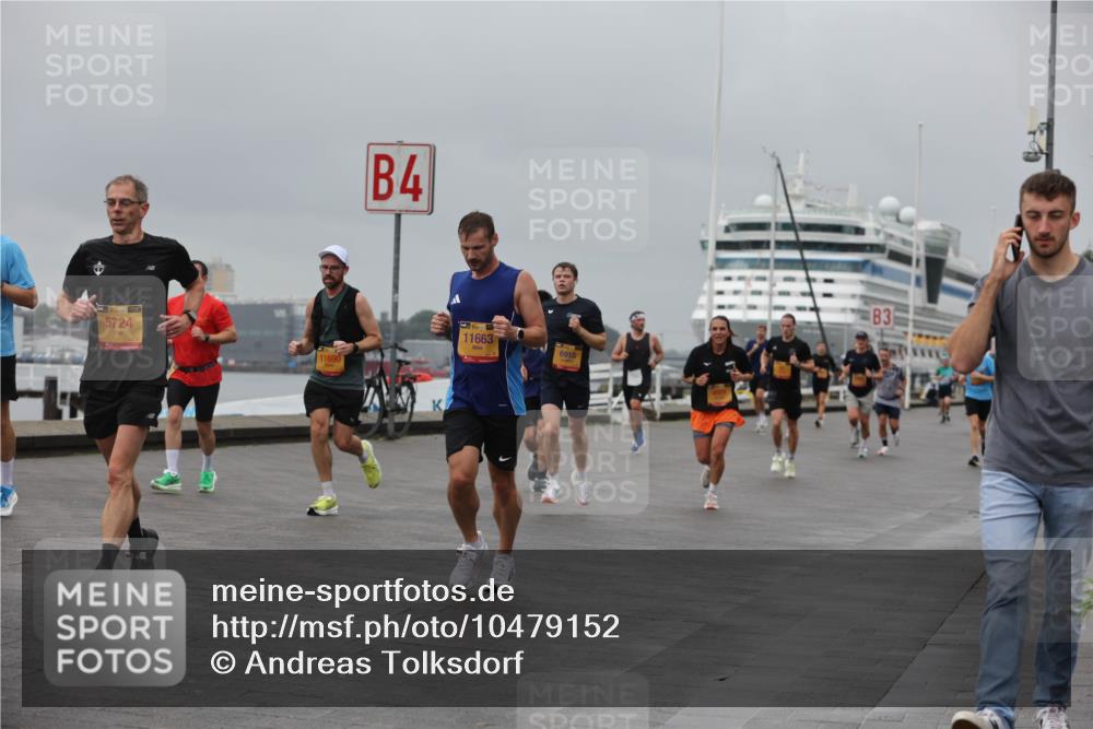 13.09.2026 - Kiel Lauf Andreas Tolksdorf http://msf.ph/oto/10479152 13.09.2026 11:52:35 Kiellinie 5724, 11690, 4, 11663, 6915, 3 meine-sportfotos.de
