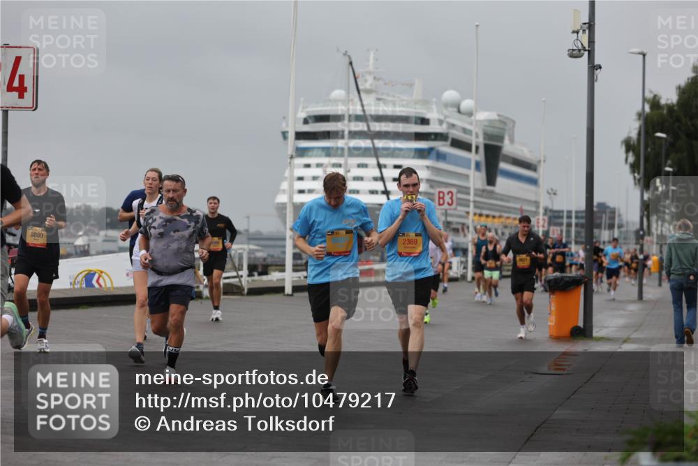 13.09.2026 - Kiel Lauf Andreas Tolksdorf http://msf.ph/oto/10479217 13.09.2026 11:52:42 Kiellinie 4, 8889, 2369, 3 meine-sportfotos.de