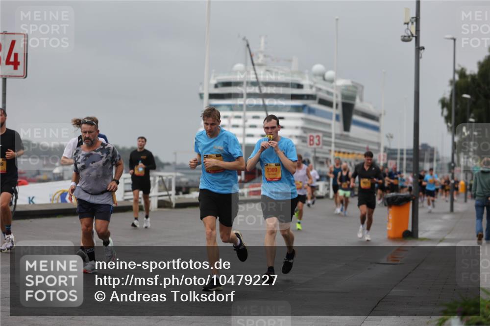 13.09.2026 - Kiel Lauf Andreas Tolksdorf http://msf.ph/oto/10479227 13.09.2026 11:52:42 Kiellinie 89, 4, 2369, 83 meine-sportfotos.de
