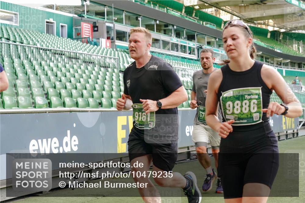 13.09.2026 - 21. swb-Marathon Bremen Michael Burmester http://msf.ph/oto/10479235 13.09.2026 13:18:28 Laufen im Stadion 311, 404, 486, 546, 588, 732, 753, 837, 921, 1057, 1424, 1425, 1431, 1506, 1765, 1790, 1813, 1844, 1868, 2056, 2067, 2096, 2123, 2137, 2224, 2294, 2357, 2358, 2389, 2419, 2453, 2532, 2550, 2557, 2563, 2586, 2601, 2614, 2622, 2647, 2655, 2786, 2843, 2845, 2849, 2857, 2879, 2880, 2893, 2944, 2983, 2984, 2999, 3031, 3046, 3072, 3096, 3100, 3104, 3146, 3180, 3189, 3195, 3198, 3210, 3285, 3287, 3314, 3337, 3421, 3431, 3476, 3479, 3537, 3548, 3619, 3633, 3654, 3740, 3879, 4478 meine-sportfotos.de