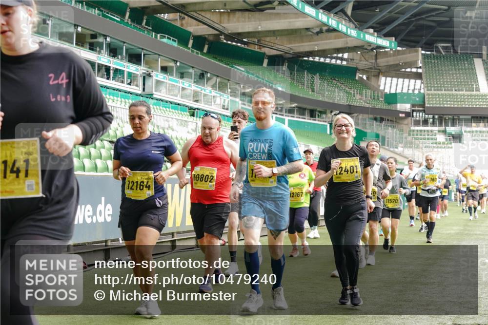 13.09.2026 - 21. swb-Marathon Bremen Michael Burmester http://msf.ph/oto/10479240 13.09.2026 10:40:58 Laufen im Stadion 10155, 10156, 10163, 10169, 10213, 10234, 10247, 10299, 10313, 10321, 10354, 10386, 10399, 10406, 10414, 10417, 10419, 10422, 10424, 10435, 10455, 10461, 10483, 10484, 10501, 10527, 10545, 10547, 10556, 10570, 10580, 10582, 10586, 10599, 10611, 10616, 10644, 10653, 10660, 10694, 10696, 10705, 10706, 10712, 10719, 10722, 10737, 10743, 10751, 10766, 10768, 10776, 10804, 10859, 10889, 11043, 11048 meine-sportfotos.de