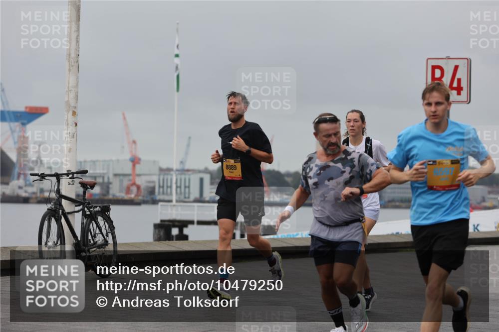 13.09.2026 - Kiel Lauf Andreas Tolksdorf http://msf.ph/oto/10479250 13.09.2026 11:52:44 Kiellinie 39, 8889, 4 meine-sportfotos.de