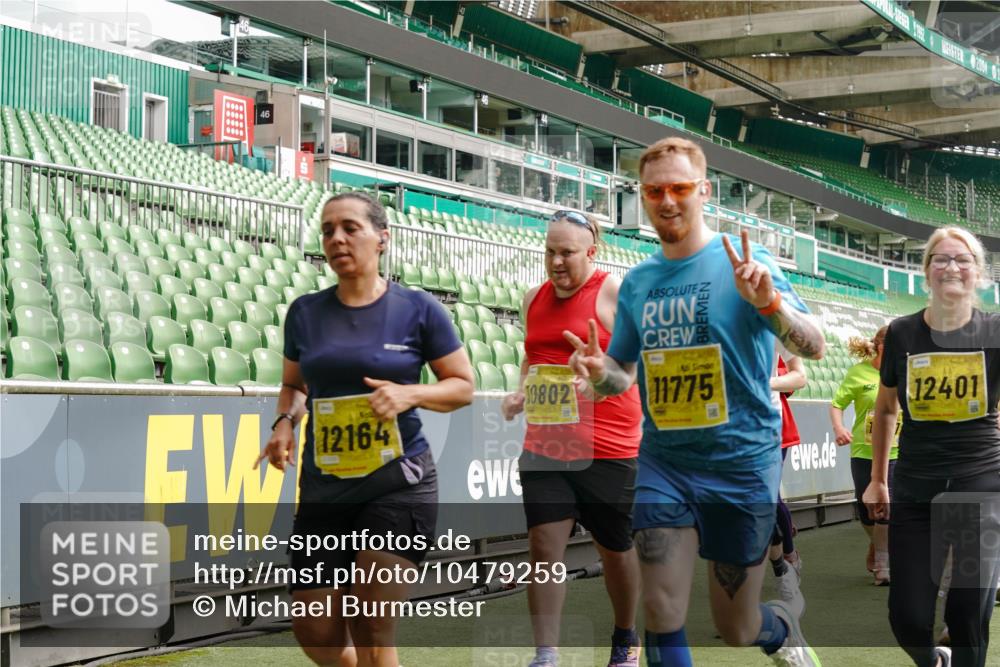 13.09.2026 - 21. swb-Marathon Bremen Michael Burmester http://msf.ph/oto/10479259 13.09.2026 10:40:59 Laufen im Stadion 10155, 10156, 10163, 10169, 10213, 10234, 10247, 10299, 10313, 10321, 10354, 10386, 10399, 10406, 10414, 10417, 10419, 10422, 10424, 10435, 10455, 10461, 10462, 10483, 10484, 10527, 10545, 10547, 10556, 10570, 10580, 10582, 10586, 10599, 10611, 10616, 10644, 10653, 10660, 10694, 10696, 10705, 10706, 10712, 10719, 10722, 10737, 10743, 10751, 10766, 10768, 10776, 10804, 10859, 10889, 11043, 11048 meine-sportfotos.de