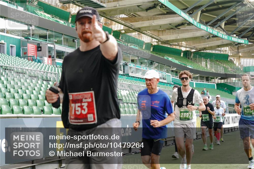 13.09.2026 - 21. swb-Marathon Bremen Michael Burmester http://msf.ph/oto/10479264 13.09.2026 13:18:30 Laufen im Stadion 311, 404, 486, 546, 588, 732, 753, 837, 921, 1424, 1425, 1431, 1506, 1765, 1790, 1844, 1868, 2056, 2067, 2096, 2123, 2137, 2224, 2294, 2357, 2358, 2389, 2419, 2453, 2532, 2557, 2563, 2586, 2601, 2614, 2622, 2647, 2655, 2786, 2843, 2845, 2849, 2857, 2879, 2880, 2893, 2944, 2983, 2984, 2999, 3031, 3046, 3072, 3096, 3100, 3104, 3146, 3180, 3189, 3195, 3198, 3210, 3285, 3287, 3314, 3337, 3421, 3431, 3476, 3537, 3548, 3619, 3633, 3654, 3740, 3879, 4478 meine-sportfotos.de