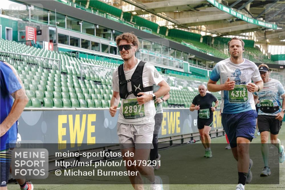 13.09.2026 - 21. swb-Marathon Bremen Michael Burmester http://msf.ph/oto/10479291 13.09.2026 13:18:31 Laufen im Stadion 311, 404, 486, 546, 588, 732, 753, 837, 921, 1424, 1425, 1431, 1506, 1765, 1790, 1844, 1868, 2056, 2067, 2096, 2123, 2137, 2224, 2294, 2357, 2358, 2389, 2419, 2453, 2532, 2557, 2563, 2586, 2601, 2614, 2622, 2647, 2655, 2786, 2843, 2845, 2849, 2857, 2879, 2880, 2893, 2944, 2983, 2984, 2999, 3031, 3046, 3072, 3096, 3100, 3104, 3146, 3180, 3189, 3195, 3198, 3210, 3285, 3287, 3314, 3337, 3421, 3431, 3476, 3537, 3548, 3619, 3633, 3654, 3740, 3879, 4478 meine-sportfotos.de