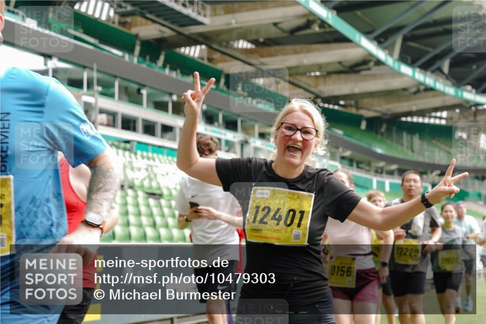 13.09.2026 - 21. swb-Marathon Bremen Michael Burmester http://msf.ph/oto/10479303 13.09.2026 10:41:00 Laufen im Stadion 10155, 10156, 10163, 10169, 10213, 10234, 10247, 10299, 10313, 10321, 10354, 10386, 10399, 10406, 10414, 10417, 10419, 10422, 10424, 10435, 10455, 10461, 10462, 10483, 10484, 10527, 10545, 10547, 10556, 10570, 10580, 10582, 10586, 10599, 10611, 10616, 10644, 10653, 10660, 10694, 10696, 10705, 10706, 10712, 10719, 10722, 10737, 10743, 10751, 10766, 10768, 10776, 10804, 10859, 10889, 11043, 11048 meine-sportfotos.de