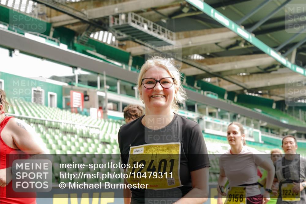 13.09.2026 - 21. swb-Marathon Bremen Michael Burmester http://msf.ph/oto/10479311 13.09.2026 10:41:01 Laufen im Stadion 10155, 10156, 10163, 10169, 10213, 10234, 10247, 10299, 10313, 10321, 10354, 10386, 10399, 10406, 10414, 10417, 10419, 10422, 10424, 10435, 10455, 10461, 10462, 10483, 10484, 10527, 10545, 10547, 10556, 10570, 10580, 10582, 10586, 10599, 10611, 10644, 10653, 10660, 10694, 10696, 10705, 10706, 10719, 10722, 10737, 10751, 10766, 10768, 10776, 10804, 10859, 10889, 11043, 11048 meine-sportfotos.de