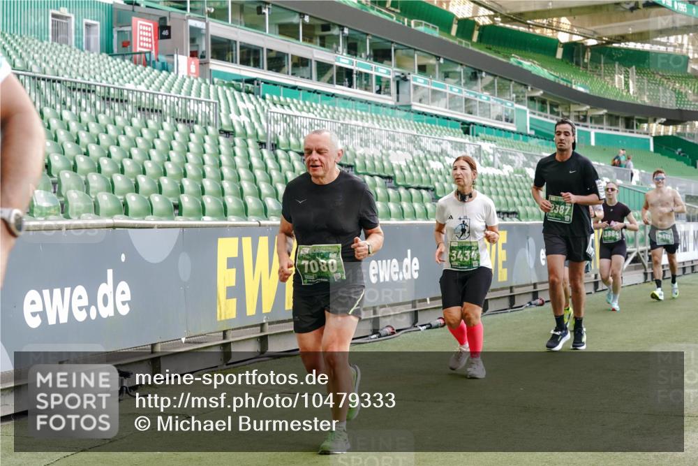 13.09.2026 - 21. swb-Marathon Bremen Michael Burmester http://msf.ph/oto/10479333 13.09.2026 13:18:34 Laufen im Stadion 311, 404, 486, 512, 546, 588, 732, 753, 837, 921, 1424, 1425, 1431, 1506, 1765, 1790, 1844, 1868, 2056, 2067, 2096, 2123, 2137, 2224, 2240, 2294, 2357, 2358, 2389, 2419, 2453, 2532, 2557, 2563, 2601, 2614, 2622, 2647, 2655, 2703, 2786, 2843, 2845, 2849, 2857, 2879, 2880, 2893, 2944, 2983, 2984, 2999, 3031, 3046, 3072, 3096, 3100, 3104, 3146, 3180, 3189, 3195, 3198, 3210, 3285, 3287, 3314, 3337, 3421, 3431, 3476, 3537, 3548, 3619, 3633, 3654, 3740, 3879, 4478 meine-sportfotos.de