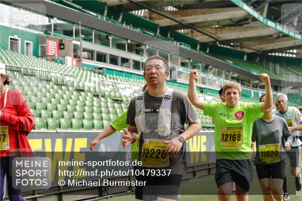 13.09.2026 - 21. swb-Marathon Bremen Michael Burmester http://msf.ph/oto/10479337 13.09.2026 10:41:02 Laufen im Stadion 10155, 10156, 10163, 10169, 10213, 10234, 10247, 10299, 10313, 10321, 10354, 10386, 10399, 10406, 10414, 10417, 10419, 10422, 10424, 10435, 10455, 10461, 10462, 10483, 10484, 10527, 10545, 10547, 10556, 10570, 10580, 10582, 10586, 10599, 10611, 10644, 10653, 10660, 10694, 10696, 10705, 10706, 10719, 10722, 10737, 10751, 10766, 10768, 10776, 10804, 10859, 10889, 11043, 11048 meine-sportfotos.de