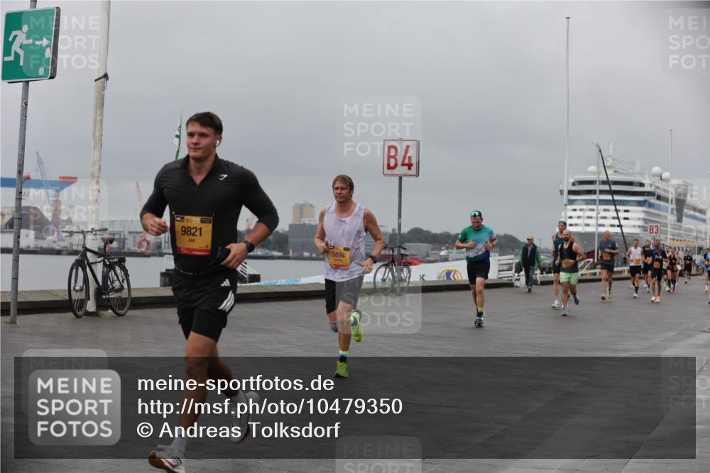 13.09.2026 - Kiel Lauf Andreas Tolksdorf http://msf.ph/oto/10479350 13.09.2026 11:52:51 Kiellinie 39, 9821, 5894, 4, 3 meine-sportfotos.de