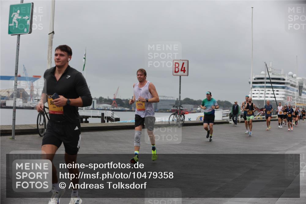 13.09.2026 - Kiel Lauf Andreas Tolksdorf http://msf.ph/oto/10479358 13.09.2026 11:52:51 Kiellinie 98, 5894, 4, 3 meine-sportfotos.de