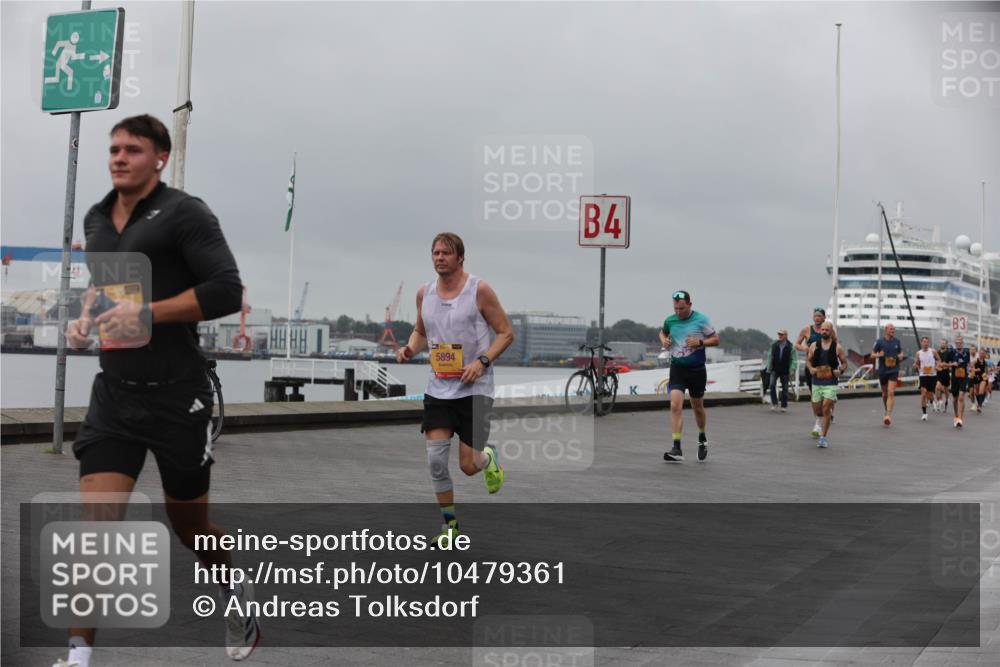 13.09.2026 - Kiel Lauf Andreas Tolksdorf http://msf.ph/oto/10479361 13.09.2026 11:52:51 Kiellinie 5894, 4, 3 meine-sportfotos.de
