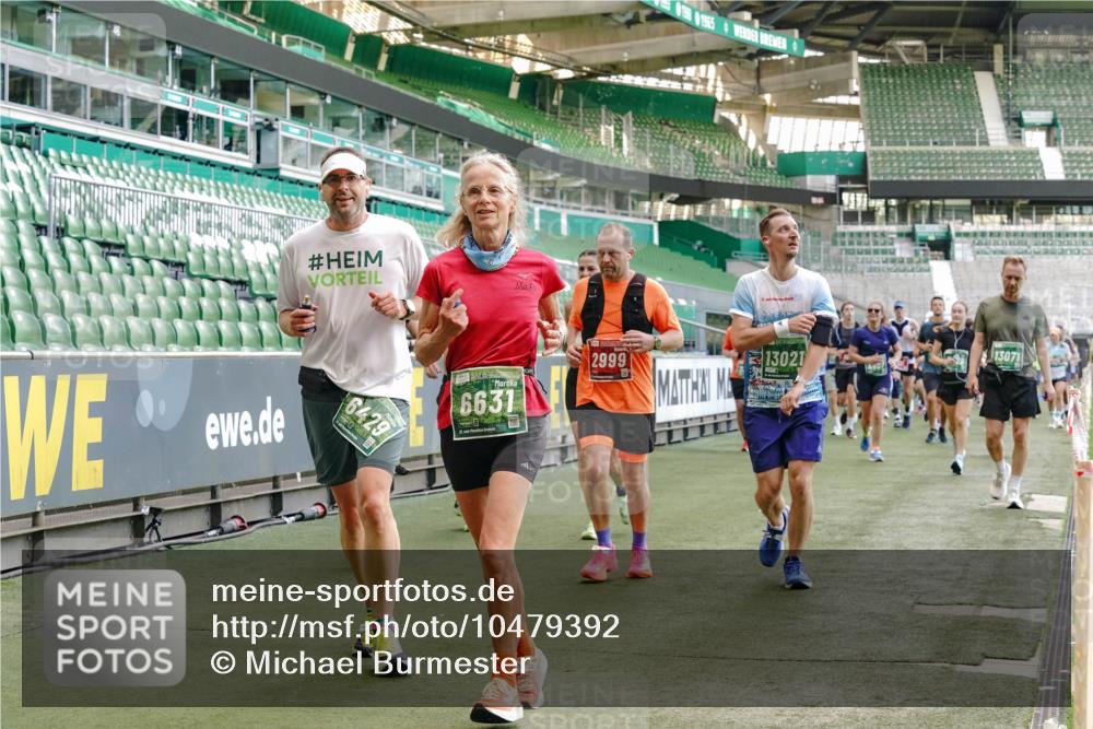 13.09.2026 - 21. swb-Marathon Bremen Michael Burmester http://msf.ph/oto/10479392 13.09.2026 13:18:37 Laufen im Stadion 311, 333, 404, 486, 512, 546, 588, 732, 753, 837, 921, 1424, 1425, 1431, 1506, 1765, 1790, 1844, 1868, 2056, 2067, 2096, 2123, 2137, 2224, 2240, 2294, 2357, 2358, 2389, 2419, 2453, 2532, 2557, 2563, 2601, 2614, 2622, 2647, 2655, 2689, 2703, 2786, 2843, 2845, 2849, 2857, 2879, 2880, 2893, 2944, 2983, 2984, 2999, 3031, 3046, 3072, 3096, 3100, 3104, 3146, 3180, 3189, 3195, 3198, 3210, 3285, 3287, 3314, 3337, 3421, 3431, 3476, 3537, 3548, 3619, 3633, 3654, 3740, 3879, 4478 meine-sportfotos.de