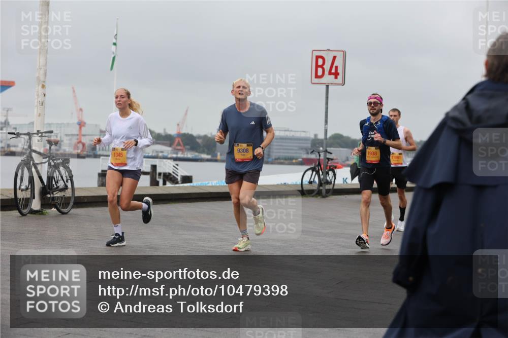 13.09.2026 - Kiel Lauf Andreas Tolksdorf http://msf.ph/oto/10479398 13.09.2026 11:52:59 Kiellinie 4, 1345, 9308, 1938, 11081 meine-sportfotos.de