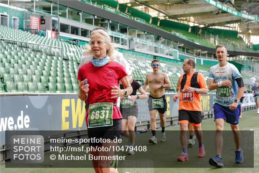 13.09.2026 - 21. swb-Marathon Bremen Michael Burmester http://msf.ph/oto/10479408 13.09.2026 13:18:37 Laufen im Stadion 311, 333, 404, 486, 512, 546, 588, 732, 753, 837, 921, 1424, 1425, 1431, 1506, 1765, 1790, 1844, 1868, 2056, 2067, 2096, 2123, 2137, 2224, 2240, 2294, 2357, 2358, 2389, 2419, 2453, 2532, 2557, 2563, 2601, 2614, 2622, 2647, 2655, 2689, 2703, 2786, 2843, 2845, 2849, 2857, 2879, 2880, 2893, 2944, 2983, 2984, 2999, 3031, 3046, 3072, 3096, 3100, 3104, 3146, 3180, 3189, 3195, 3198, 3210, 3285, 3287, 3314, 3337, 3421, 3431, 3476, 3537, 3548, 3619, 3633, 3654, 3740, 3879, 4478 meine-sportfotos.de