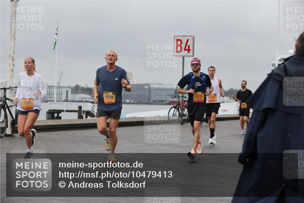 13.09.2026 - Kiel Lauf Andreas Tolksdorf http://msf.ph/oto/10479413 13.09.2026 11:52:59 Kiellinie 1345, 5, 3949, 9308, 4, 1938, 1081 meine-sportfotos.de