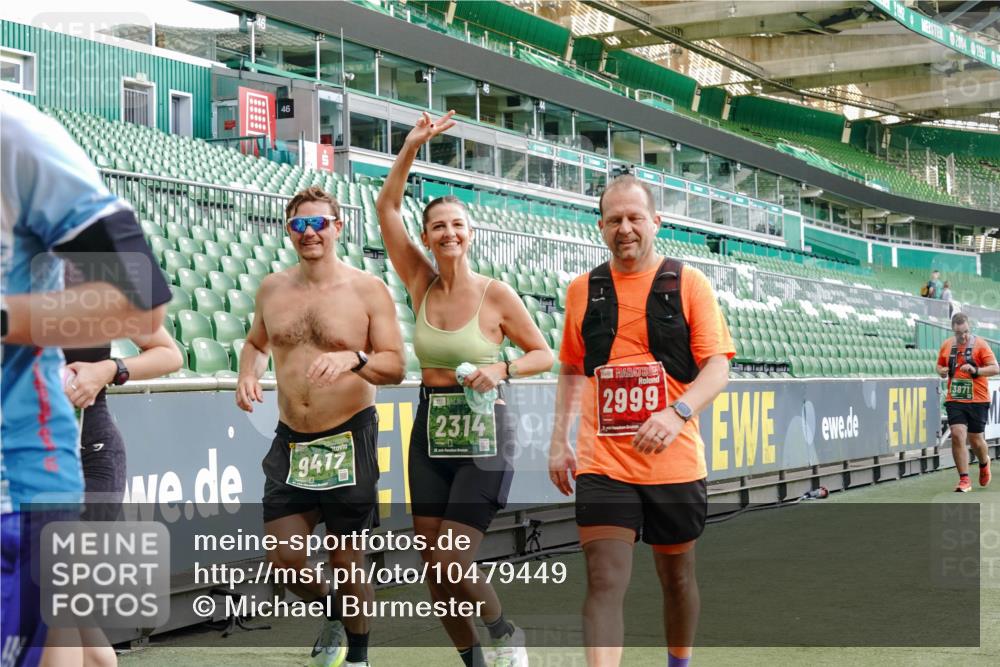 13.09.2026 - 21. swb-Marathon Bremen Michael Burmester http://msf.ph/oto/10479449 13.09.2026 13:18:39 Laufen im Stadion 311, 333, 404, 486, 512, 546, 588, 732, 753, 837, 921, 938, 1424, 1425, 1431, 1506, 1765, 1790, 1844, 1868, 2056, 2096, 2123, 2137, 2224, 2240, 2294, 2357, 2358, 2389, 2419, 2453, 2532, 2557, 2563, 2601, 2614, 2622, 2647, 2655, 2689, 2703, 2786, 2843, 2845, 2849, 2857, 2879, 2880, 2893, 2944, 2983, 2984, 2999, 3031, 3046, 3072, 3096, 3100, 3104, 3146, 3180, 3189, 3195, 3198, 3210, 3285, 3287, 3314, 3337, 3421, 3431, 3476, 3537, 3548, 3619, 3633, 3654, 3740, 3879, 4478 meine-sportfotos.de