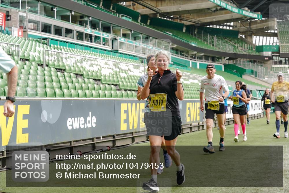 13.09.2026 - 21. swb-Marathon Bremen Michael Burmester http://msf.ph/oto/10479453 13.09.2026 10:41:06 Laufen im Stadion 10155, 10156, 10163, 10169, 10213, 10234, 10247, 10299, 10313, 10321, 10354, 10386, 10399, 10406, 10414, 10417, 10419, 10422, 10424, 10435, 10455, 10461, 10462, 10483, 10484, 10527, 10545, 10546, 10547, 10570, 10580, 10582, 10586, 10599, 10611, 10644, 10653, 10694, 10696, 10705, 10706, 10719, 10722, 10737, 10751, 10766, 10768, 10776, 10804, 10859, 10889, 11043, 11048 meine-sportfotos.de