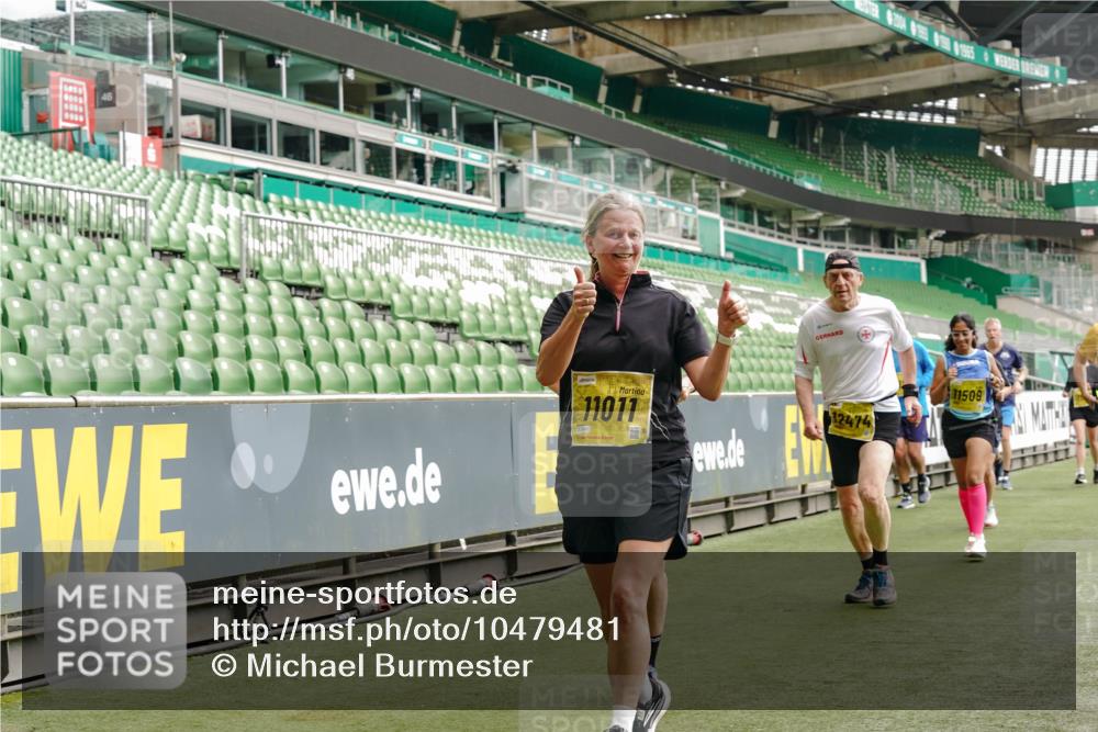 13.09.2026 - 21. swb-Marathon Bremen Michael Burmester http://msf.ph/oto/10479481 13.09.2026 10:41:06 Laufen im Stadion 10155, 10156, 10163, 10169, 10213, 10234, 10247, 10299, 10313, 10321, 10354, 10386, 10399, 10406, 10414, 10417, 10419, 10422, 10424, 10435, 10455, 10461, 10462, 10483, 10484, 10527, 10545, 10546, 10547, 10570, 10580, 10582, 10586, 10599, 10611, 10644, 10653, 10694, 10696, 10705, 10706, 10719, 10722, 10737, 10751, 10766, 10768, 10776, 10804, 10859, 10889, 11043, 11048 meine-sportfotos.de