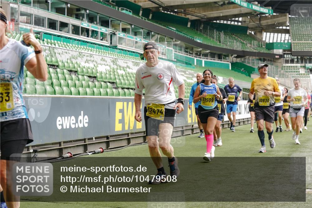 13.09.2026 - 21. swb-Marathon Bremen Michael Burmester http://msf.ph/oto/10479508 13.09.2026 10:41:08 Laufen im Stadion 10155, 10156, 10163, 10169, 10213, 10234, 10247, 10299, 10313, 10321, 10354, 10386, 10399, 10406, 10414, 10417, 10419, 10422, 10424, 10435, 10455, 10461, 10462, 10483, 10484, 10527, 10545, 10546, 10547, 10570, 10580, 10582, 10586, 10599, 10611, 10644, 10653, 10694, 10696, 10705, 10706, 10719, 10722, 10737, 10751, 10766, 10768, 10776, 10804, 10859, 10889, 10977, 11043, 11048 meine-sportfotos.de