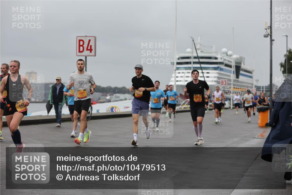 13.09.2026 - Kiel Lauf Andreas Tolksdorf http://msf.ph/oto/10479513 13.09.2026 11:53:04 Kiellinie 4, 647, 2841, 8361, 3 meine-sportfotos.de