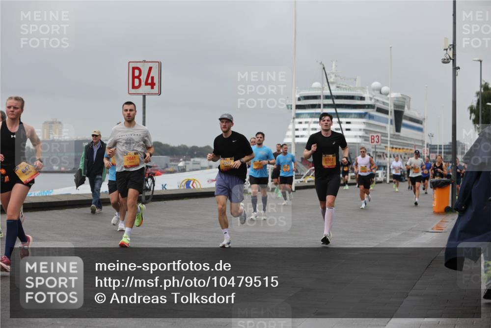 13.09.2026 - Kiel Lauf Andreas Tolksdorf http://msf.ph/oto/10479515 13.09.2026 11:53:04 Kiellinie 647, 4, 2841, 8361, 3 meine-sportfotos.de