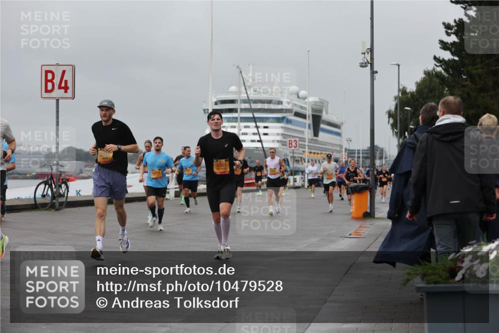13.09.2026 - Kiel Lauf Andreas Tolksdorf http://msf.ph/oto/10479528 13.09.2026 11:53:05 Kiellinie 4, 2043, 10751, 8361, 3 meine-sportfotos.de