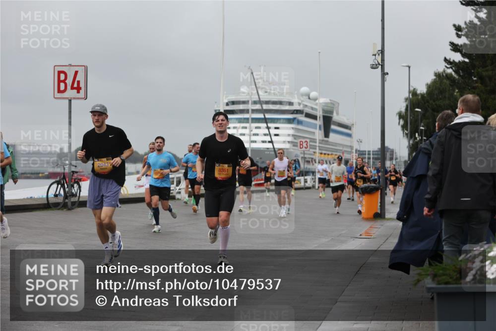 13.09.2026 - Kiel Lauf Andreas Tolksdorf http://msf.ph/oto/10479537 13.09.2026 11:53:05 Kiellinie 4, 20437, 8361, 3 meine-sportfotos.de