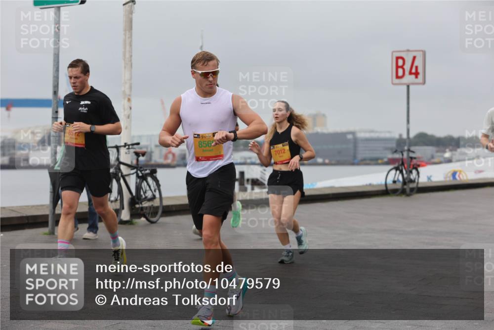 13.09.2026 - Kiel Lauf Andreas Tolksdorf http://msf.ph/oto/10479579 13.09.2026 11:53:13 Kiellinie 8572, 38, 18566, 7012, 4 meine-sportfotos.de