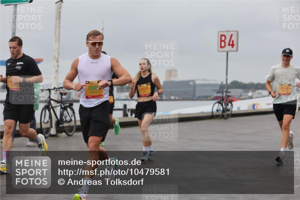 13.09.2026 - Kiel Lauf Andreas Tolksdorf http://msf.ph/oto/10479581 13.09.2026 11:53:13 Kiellinie 38, 856, 7012, 4, 4335 meine-sportfotos.de