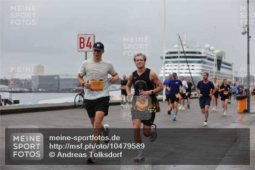 13.09.2026 - Kiel Lauf Andreas Tolksdorf http://msf.ph/oto/10479589 13.09.2026 11:53:14 Kiellinie 4, 38, 4335, 30, 6420 meine-sportfotos.de