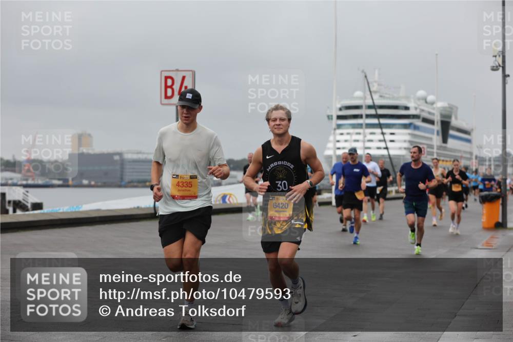 13.09.2026 - Kiel Lauf Andreas Tolksdorf http://msf.ph/oto/10479593 13.09.2026 11:53:14 Kiellinie 4335, 30, 4, 39, 6420 meine-sportfotos.de