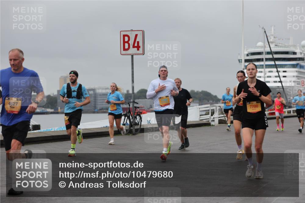 13.09.2026 - Kiel Lauf Andreas Tolksdorf http://msf.ph/oto/10479680 13.09.2026 11:53:19 Kiellinie 4627, 7592, 4, 7700 meine-sportfotos.de