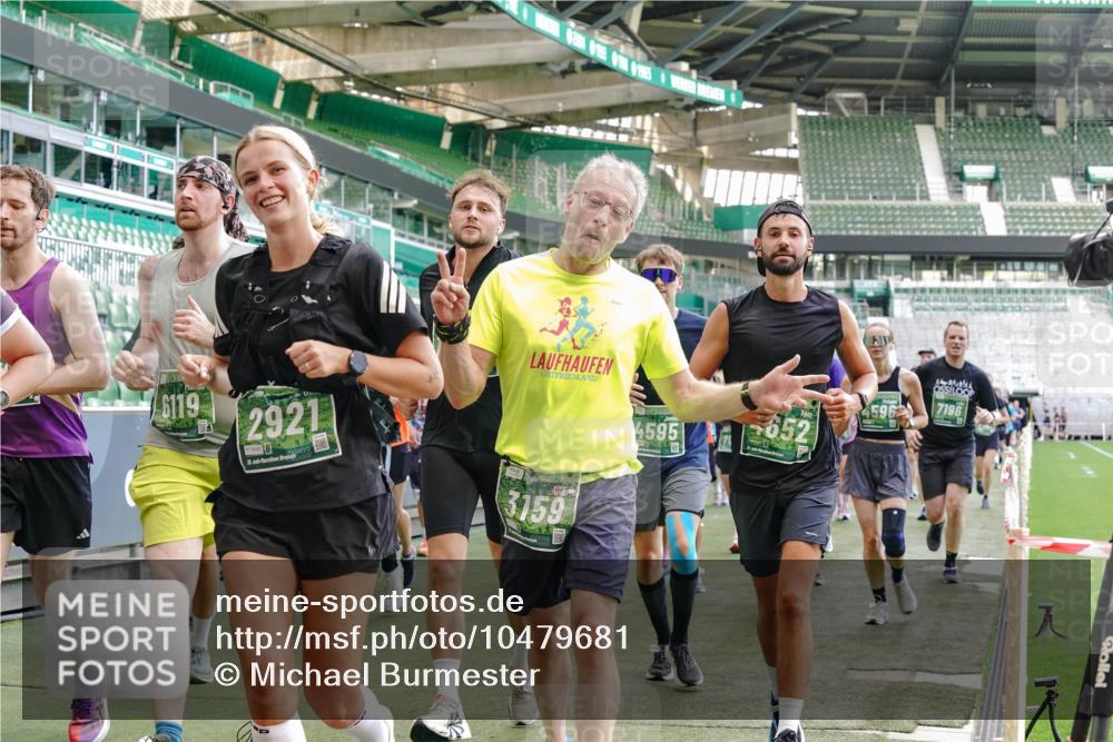13.09.2026 - 21. swb-Marathon Bremen Michael Burmester http://msf.ph/oto/10479681 13.09.2026 13:18:50 Laufen im Stadion 311, 333, 404, 486, 512, 546, 732, 753, 837, 921, 938, 1156, 1424, 1425, 1431, 1506, 1765, 1790, 1844, 1868, 2056, 2123, 2137, 2224, 2240, 2294, 2315, 2357, 2358, 2419, 2453, 2557, 2563, 2601, 2614, 2622, 2647, 2689, 2702, 2703, 2722, 2786, 2843, 2845, 2849, 2857, 2879, 2880, 2893, 2944, 2983, 2984, 2999, 3031, 3046, 3072, 3096, 3100, 3146, 3180, 3189, 3198, 3210, 3285, 3287, 3337, 3421, 3431, 3476, 3537, 3548, 3619, 3633, 3654, 3740, 3879, 4478 meine-sportfotos.de