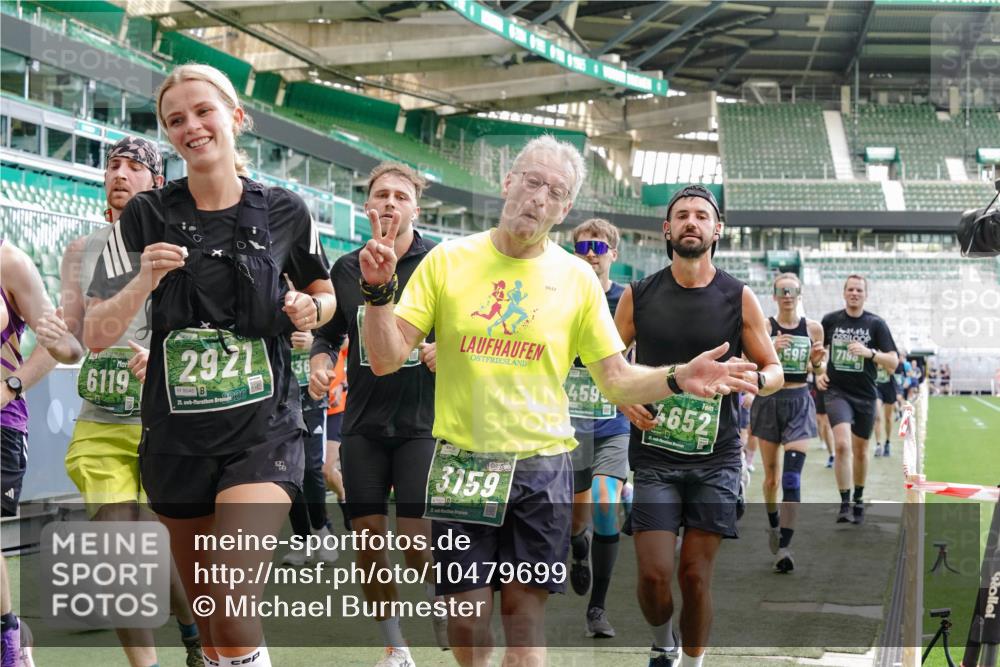 13.09.2026 - 21. swb-Marathon Bremen Michael Burmester http://msf.ph/oto/10479699 13.09.2026 13:18:50 Laufen im Stadion 311, 333, 404, 486, 512, 546, 732, 753, 837, 921, 938, 1156, 1424, 1425, 1431, 1506, 1765, 1790, 1844, 1868, 2056, 2123, 2137, 2224, 2240, 2294, 2315, 2357, 2358, 2419, 2453, 2557, 2563, 2601, 2614, 2622, 2647, 2689, 2702, 2703, 2722, 2786, 2843, 2845, 2849, 2857, 2879, 2880, 2893, 2944, 2983, 2984, 2999, 3031, 3046, 3072, 3096, 3100, 3146, 3180, 3189, 3198, 3210, 3285, 3287, 3337, 3421, 3431, 3476, 3537, 3548, 3619, 3633, 3654, 3740, 3879, 4478 meine-sportfotos.de