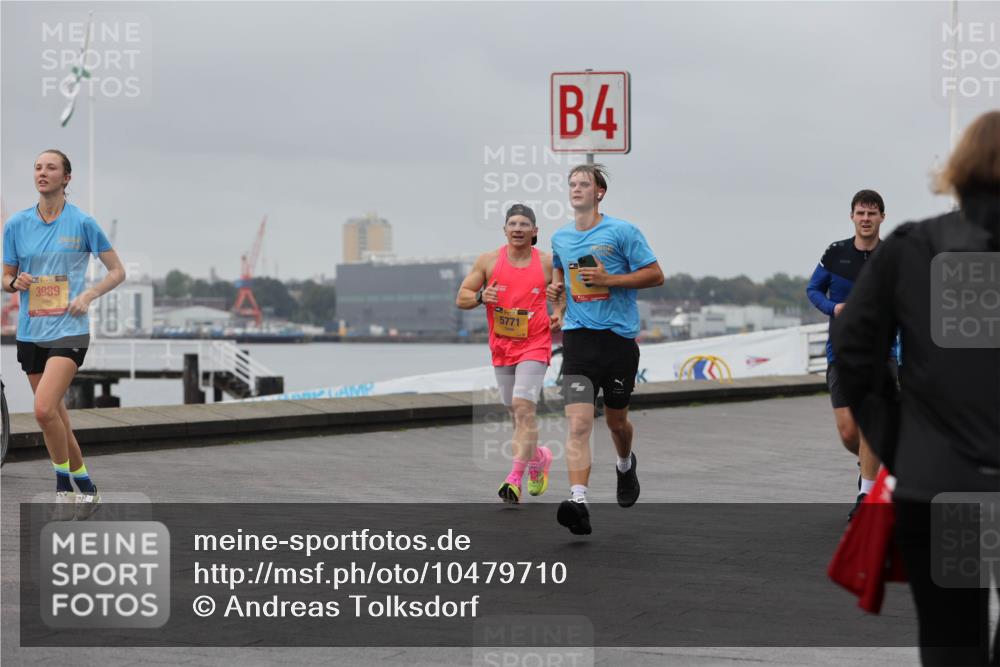 13.09.2026 - Kiel Lauf Andreas Tolksdorf http://msf.ph/oto/10479710 13.09.2026 11:53:27 Kiellinie 3989, 5771, 4 meine-sportfotos.de