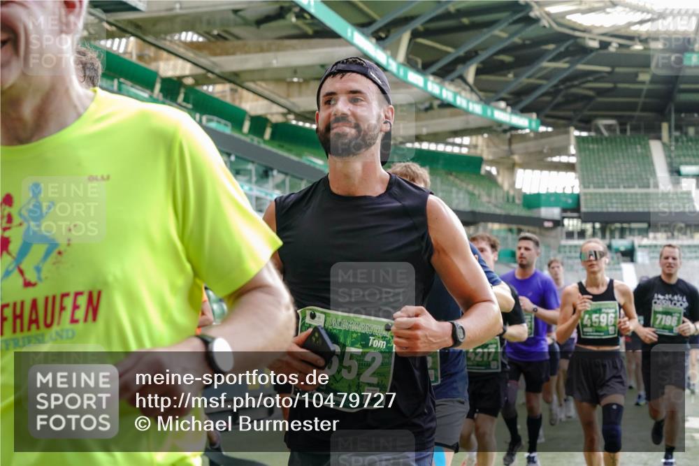 13.09.2026 - 21. swb-Marathon Bremen Michael Burmester http://msf.ph/oto/10479727 13.09.2026 13:18:51 Laufen im Stadion 311, 333, 404, 486, 512, 546, 732, 753, 837, 921, 938, 1156, 1424, 1425, 1431, 1506, 1765, 1790, 1844, 1868, 2056, 2123, 2137, 2224, 2240, 2294, 2315, 2357, 2358, 2419, 2453, 2557, 2563, 2601, 2614, 2622, 2647, 2689, 2702, 2703, 2722, 2786, 2843, 2845, 2849, 2857, 2879, 2880, 2893, 2944, 2983, 2984, 2999, 3031, 3046, 3072, 3096, 3100, 3146, 3180, 3189, 3198, 3210, 3285, 3287, 3337, 3421, 3431, 3476, 3537, 3548, 3619, 3633, 3654, 3740, 3879, 4478 meine-sportfotos.de