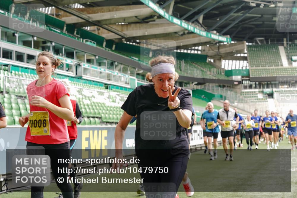 13.09.2026 - 21. swb-Marathon Bremen Michael Burmester http://msf.ph/oto/10479750 13.09.2026 10:41:16 Laufen im Stadion 10155, 10156, 10163, 10169, 10213, 10234, 10247, 10299, 10313, 10321, 10354, 10386, 10399, 10406, 10414, 10417, 10419, 10422, 10424, 10435, 10455, 10461, 10462, 10483, 10519, 10527, 10545, 10546, 10547, 10570, 10582, 10586, 10599, 10611, 10644, 10653, 10694, 10696, 10705, 10706, 10719, 10722, 10737, 10751, 10766, 10768, 10776, 10804, 10859, 10889, 10909, 10963, 10977, 11043, 11048 meine-sportfotos.de