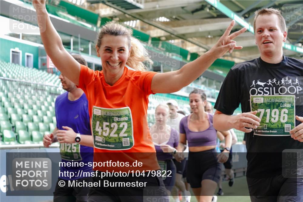 13.09.2026 - 21. swb-Marathon Bremen Michael Burmester http://msf.ph/oto/10479822 13.09.2026 13:18:54 Laufen im Stadion 311, 333, 404, 486, 512, 546, 732, 753, 837, 921, 938, 1156, 1424, 1425, 1431, 1506, 1765, 1790, 1844, 1868, 2056, 2123, 2137, 2224, 2240, 2294, 2315, 2357, 2358, 2419, 2453, 2557, 2563, 2601, 2614, 2622, 2626, 2647, 2689, 2702, 2703, 2722, 2786, 2843, 2845, 2849, 2857, 2879, 2880, 2893, 2944, 2983, 2999, 3031, 3046, 3072, 3096, 3100, 3116, 3146, 3180, 3189, 3198, 3210, 3263, 3285, 3287, 3337, 3421, 3431, 3476, 3537, 3548, 3619, 3633, 3654, 3740, 3879, 4478 meine-sportfotos.de