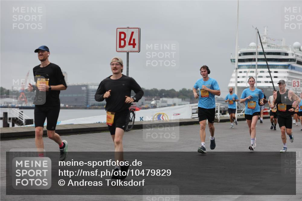 13.09.2026 - Kiel Lauf Andreas Tolksdorf http://msf.ph/oto/10479829 13.09.2026 11:53:33 Kiellinie 1062, 280, 4, 1543, 3 meine-sportfotos.de