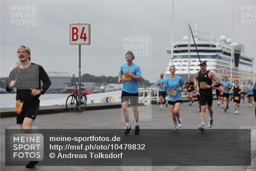 13.09.2026 - Kiel Lauf Andreas Tolksdorf http://msf.ph/oto/10479832 13.09.2026 11:53:34 Kiellinie 280, 4, 1543, 3 meine-sportfotos.de