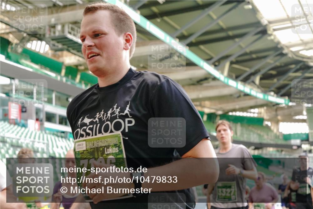 13.09.2026 - 21. swb-Marathon Bremen Michael Burmester http://msf.ph/oto/10479833 13.09.2026 13:18:55 Laufen im Stadion 311, 333, 404, 486, 512, 546, 732, 753, 837, 921, 938, 1156, 1424, 1425, 1431, 1506, 1765, 1790, 1844, 1868, 2056, 2123, 2137, 2224, 2240, 2294, 2315, 2357, 2358, 2419, 2453, 2557, 2563, 2601, 2614, 2622, 2626, 2647, 2689, 2702, 2703, 2722, 2786, 2843, 2845, 2849, 2857, 2879, 2880, 2893, 2944, 2983, 2999, 3031, 3046, 3072, 3096, 3100, 3116, 3146, 3180, 3189, 3198, 3210, 3263, 3285, 3287, 3337, 3421, 3431, 3476, 3537, 3548, 3619, 3633, 3654, 3740, 3879, 4478 meine-sportfotos.de
