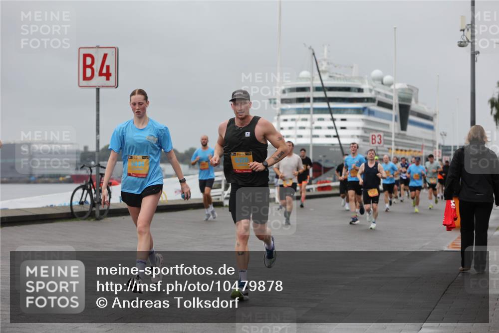 13.09.2026 - Kiel Lauf Andreas Tolksdorf http://msf.ph/oto/10479878 13.09.2026 11:53:36 Kiellinie 4, 39, 39, 3 meine-sportfotos.de