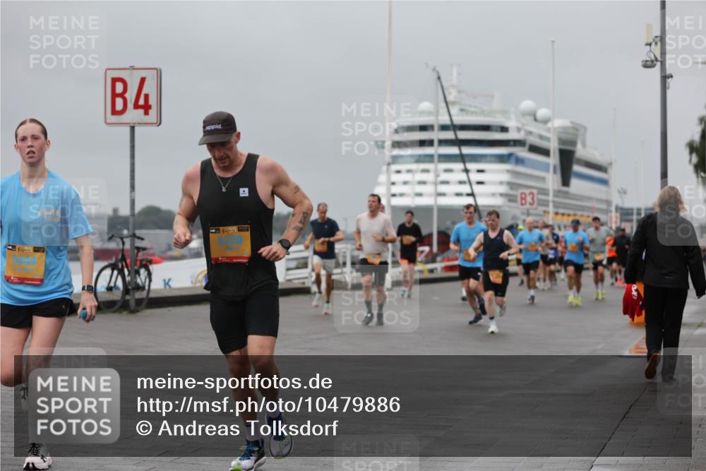 13.09.2026 - Kiel Lauf Andreas Tolksdorf http://msf.ph/oto/10479886 13.09.2026 11:53:37 Kiellinie 1, 38, 4, 1, 38, 328, 3 meine-sportfotos.de