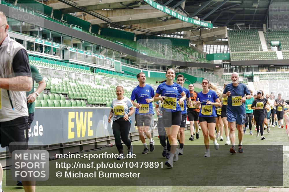 13.09.2026 - 21. swb-Marathon Bremen Michael Burmester http://msf.ph/oto/10479891 13.09.2026 10:41:22 Laufen im Stadion 10155, 10156, 10163, 10169, 10213, 10247, 10299, 10313, 10321, 10354, 10386, 10399, 10406, 10414, 10417, 10419, 10422, 10424, 10435, 10455, 10461, 10462, 10483, 10519, 10527, 10545, 10546, 10547, 10570, 10582, 10586, 10599, 10611, 10644, 10653, 10694, 10696, 10705, 10706, 10719, 10722, 10751, 10766, 10768, 10776, 10804, 10859, 10889, 10909, 10963, 10977, 11043, 11048 meine-sportfotos.de