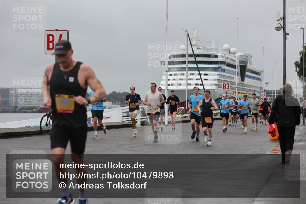 13.09.2026 - Kiel Lauf Andreas Tolksdorf http://msf.ph/oto/10479898 13.09.2026 11:53:37 Kiellinie 11447, 3 meine-sportfotos.de