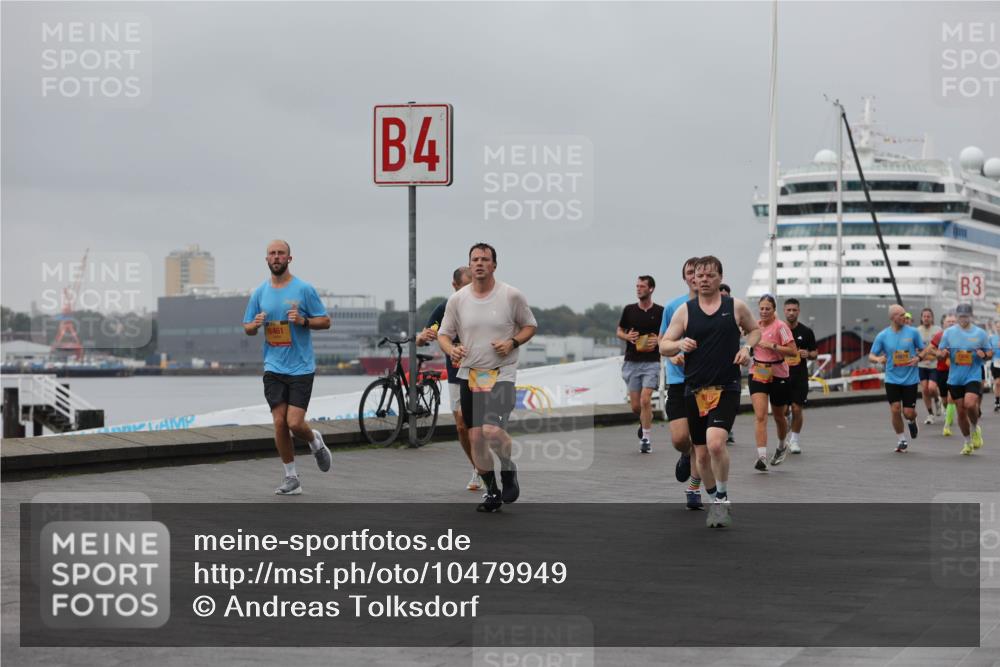 13.09.2026 - Kiel Lauf Andreas Tolksdorf http://msf.ph/oto/10479949 13.09.2026 11:53:40 Kiellinie 8461, 4, 3 meine-sportfotos.de