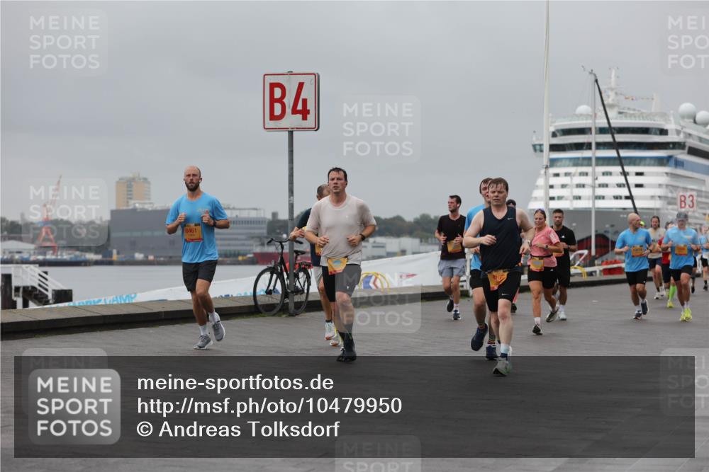 13.09.2026 - Kiel Lauf Andreas Tolksdorf http://msf.ph/oto/10479950 13.09.2026 11:53:40 Kiellinie 8461, 4, 3 meine-sportfotos.de
