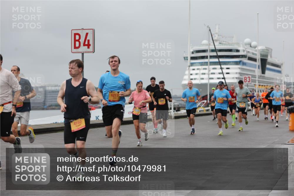 13.09.2026 - Kiel Lauf Andreas Tolksdorf http://msf.ph/oto/10479981 13.09.2026 11:53:43 Kiellinie 4, 4162, 6217, 3 meine-sportfotos.de