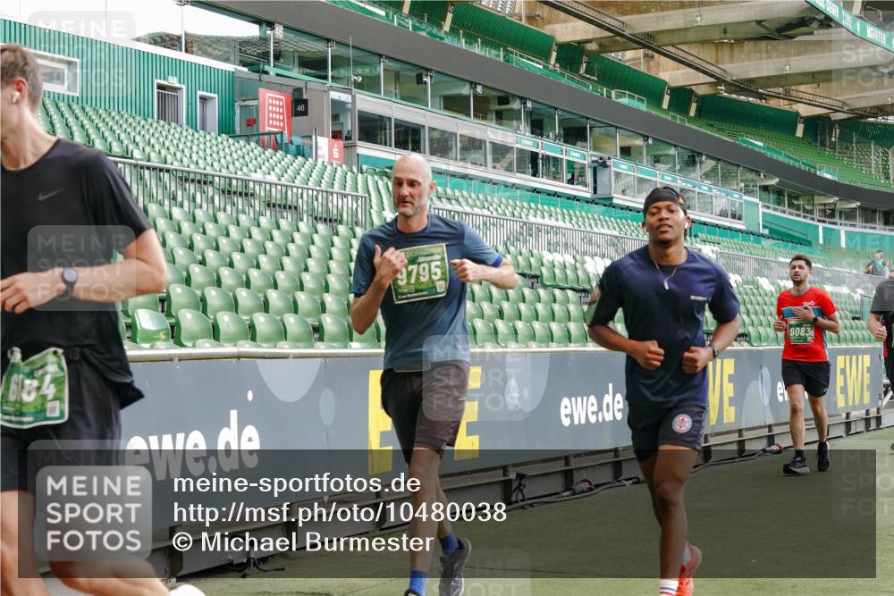 13.09.2026 - 21. swb-Marathon Bremen Michael Burmester http://msf.ph/oto/10480038 13.09.2026 13:19:04 Laufen im Stadion 311, 333, 404, 486, 512, 546, 732, 753, 837, 921, 938, 1156, 1431, 1506, 1765, 1844, 1868, 1916, 2056, 2123, 2137, 2224, 2240, 2294, 2315, 2357, 2358, 2453, 2557, 2563, 2614, 2622, 2626, 2647, 2689, 2702, 2703, 2722, 2786, 2843, 2845, 2849, 2857, 2879, 2880, 2893, 2944, 2983, 2999, 3031, 3046, 3072, 3096, 3100, 3116, 3146, 3189, 3198, 3210, 3243, 3263, 3285, 3287, 3315, 3476, 3537, 3548, 3619, 3633, 3654, 3740, 3879, 4478 meine-sportfotos.de